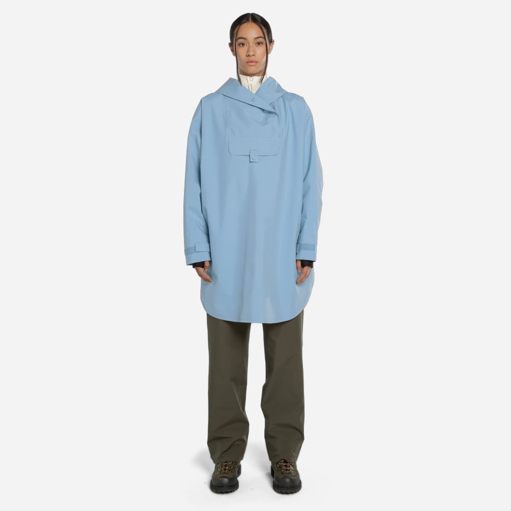 Bergen Poncho - Airy Blue