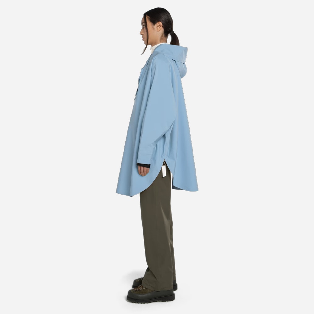 Bergen Poncho - Airy Blue