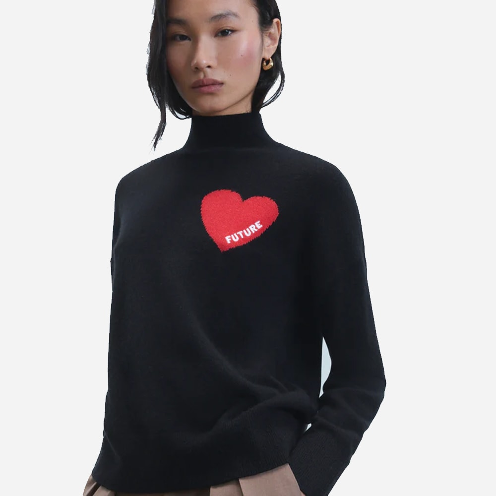 Heart Turtle Neck Sweater - Black