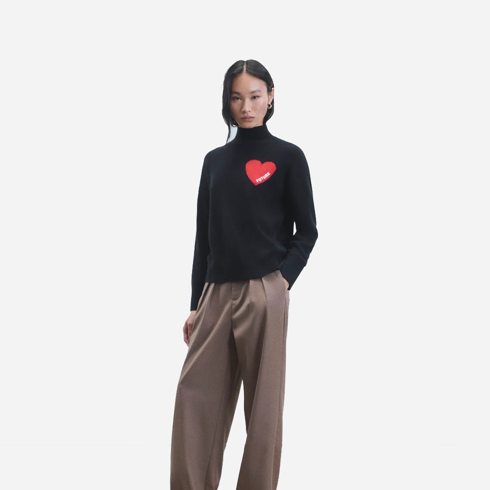 Heart Turtle Neck Sweater - Black