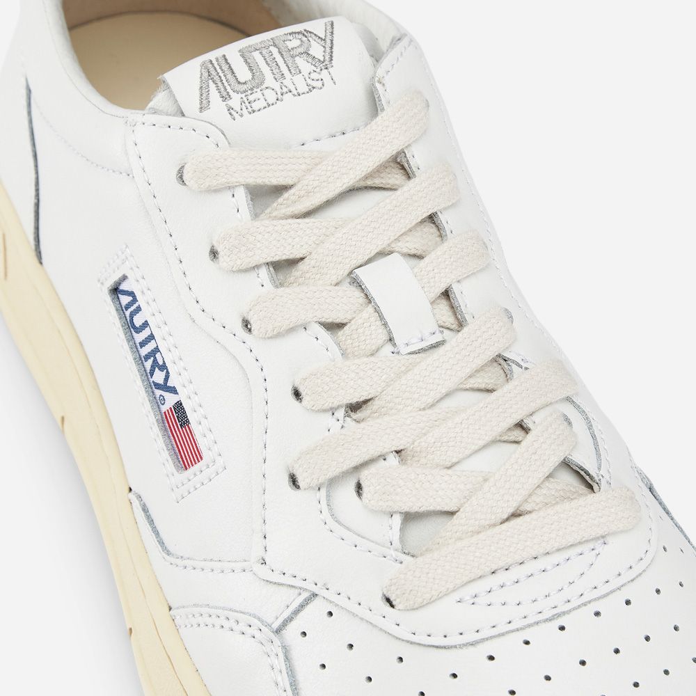 Medalist Low Man - Leather White/Space